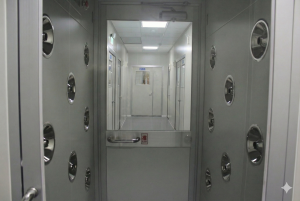 空氣浴塵室 Air Shower